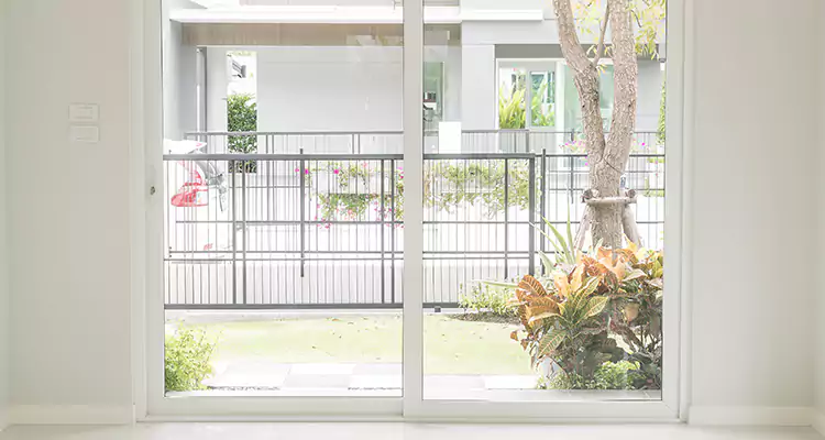 Balcony Screen Door Repair in San Carlos Park, FL