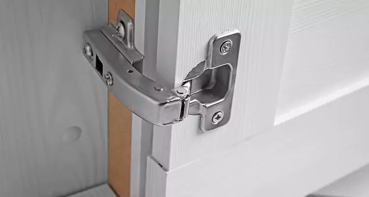 Shower Door Hinge Replacement in San Carlos Park, FL