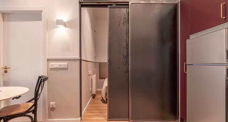 We Fix Closet Sliding Door in San Carlos Park, FL 