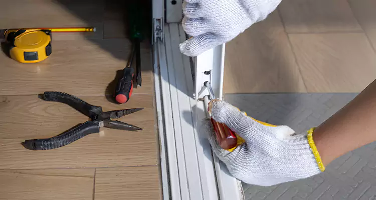 Screen Door Wheel Replacement in San Carlos Park, FL